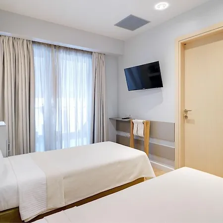 Phidias Hotel 2*